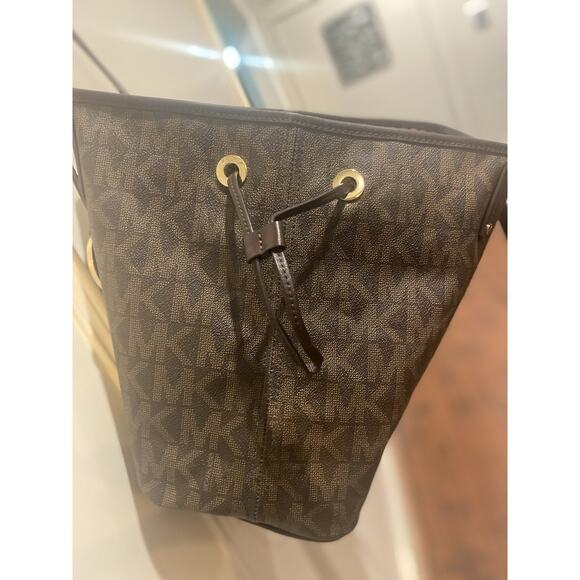 MICHAEL KORS Reversible Brown Monogram Snake-print Tote Shoulder Bag Purse Fall - Picture 6 of 14